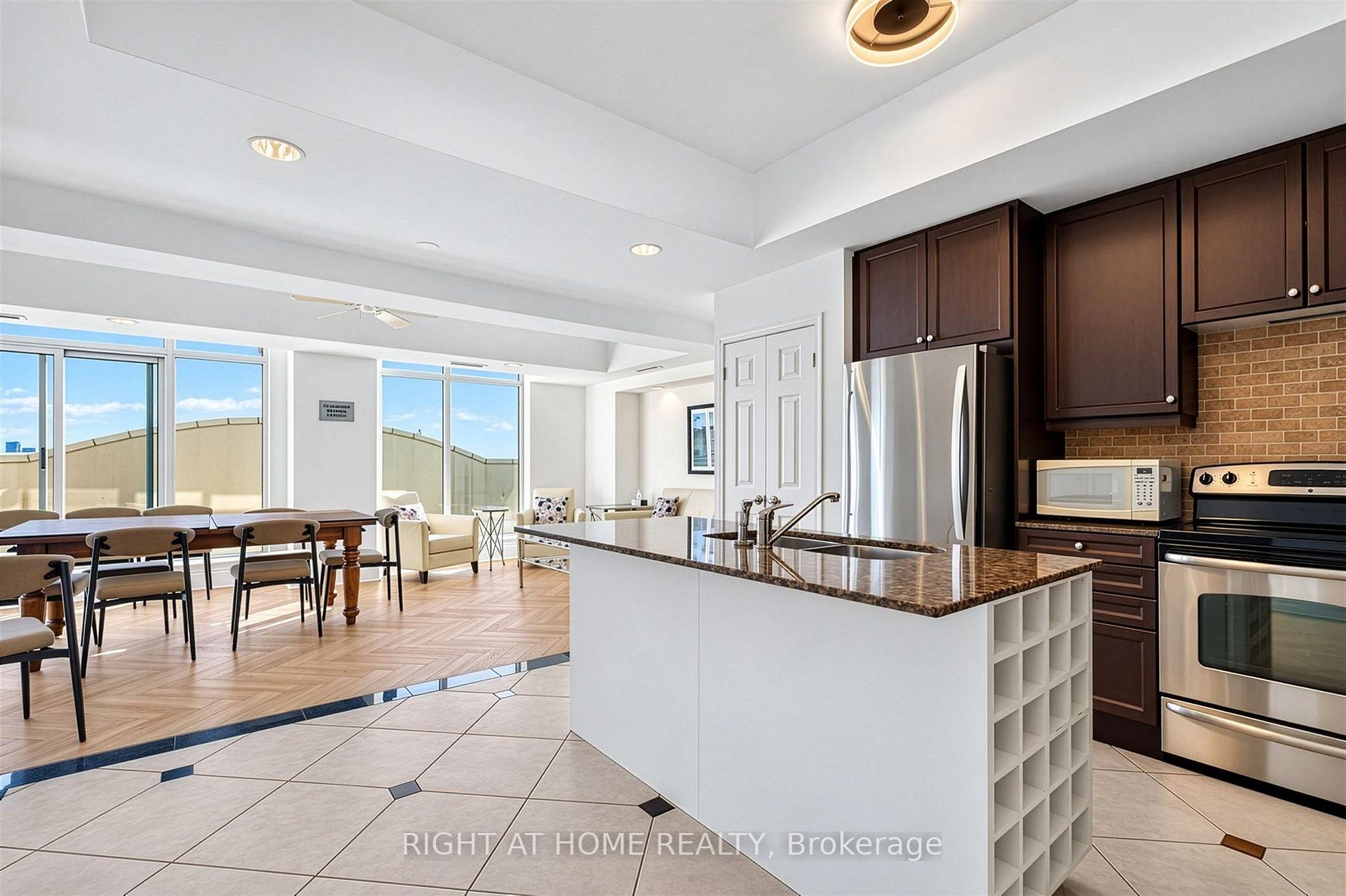 Photo 29 of Unit 504, 650 Mount Pleasant Road, Toronto, Mount Pleasant West — HOMEH