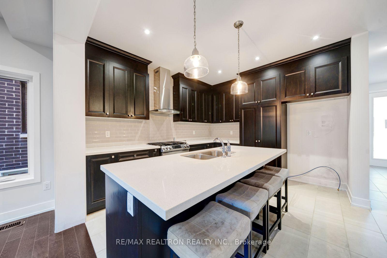 Photo 13 of 208 Coronation Road, Whitby, Rural Whitby — HOMEH
