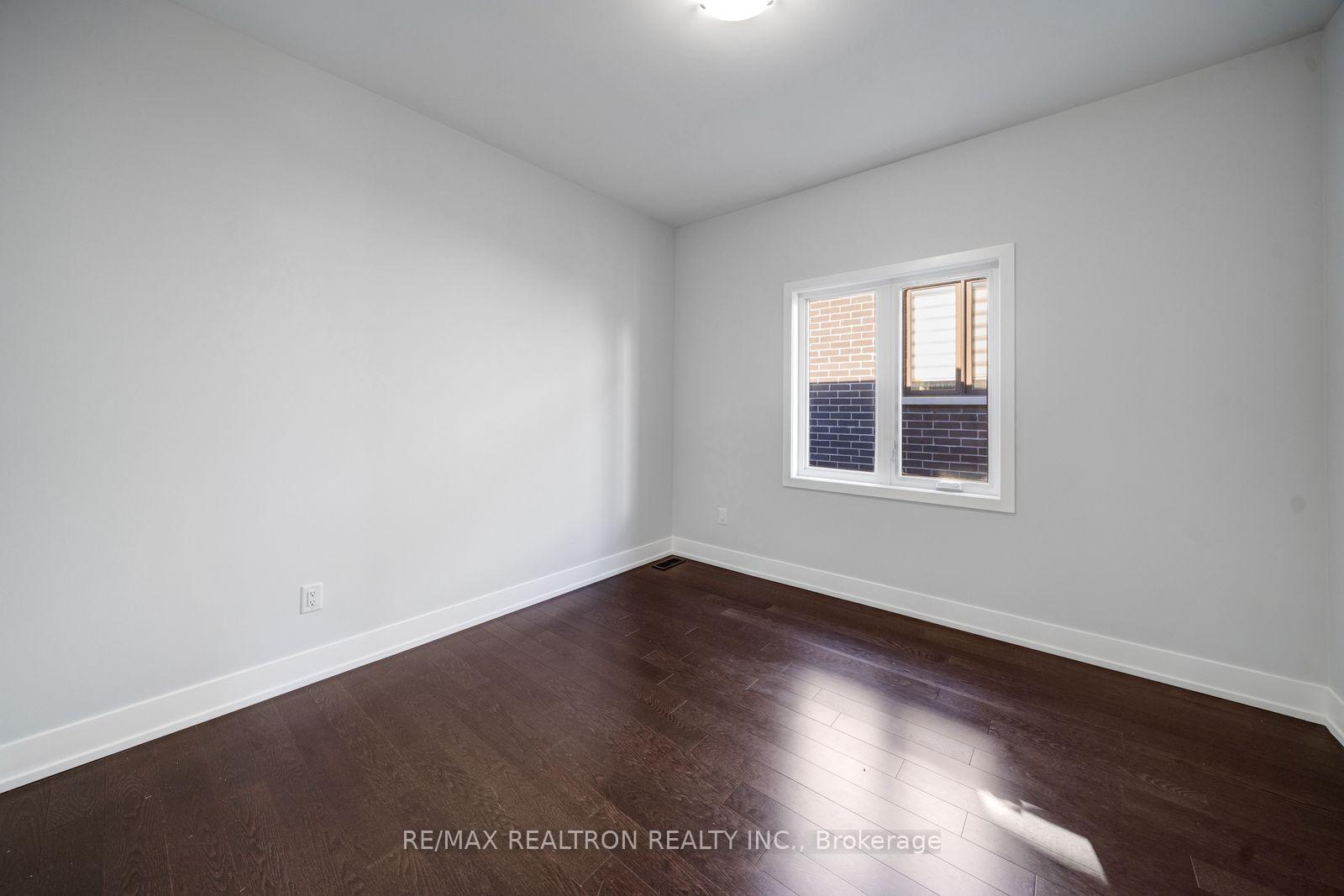 Photo 34 of 208 Coronation Road, Whitby, Rural Whitby — HOMEH