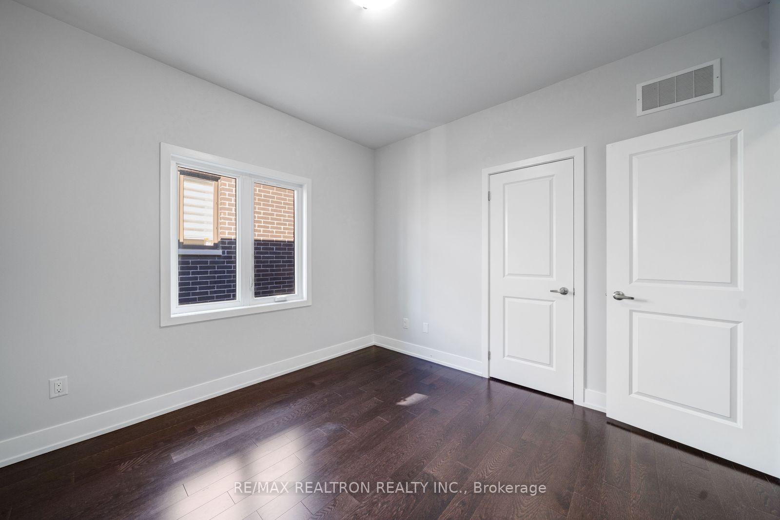 Photo 35 of 208 Coronation Road, Whitby, Rural Whitby — HOMEH