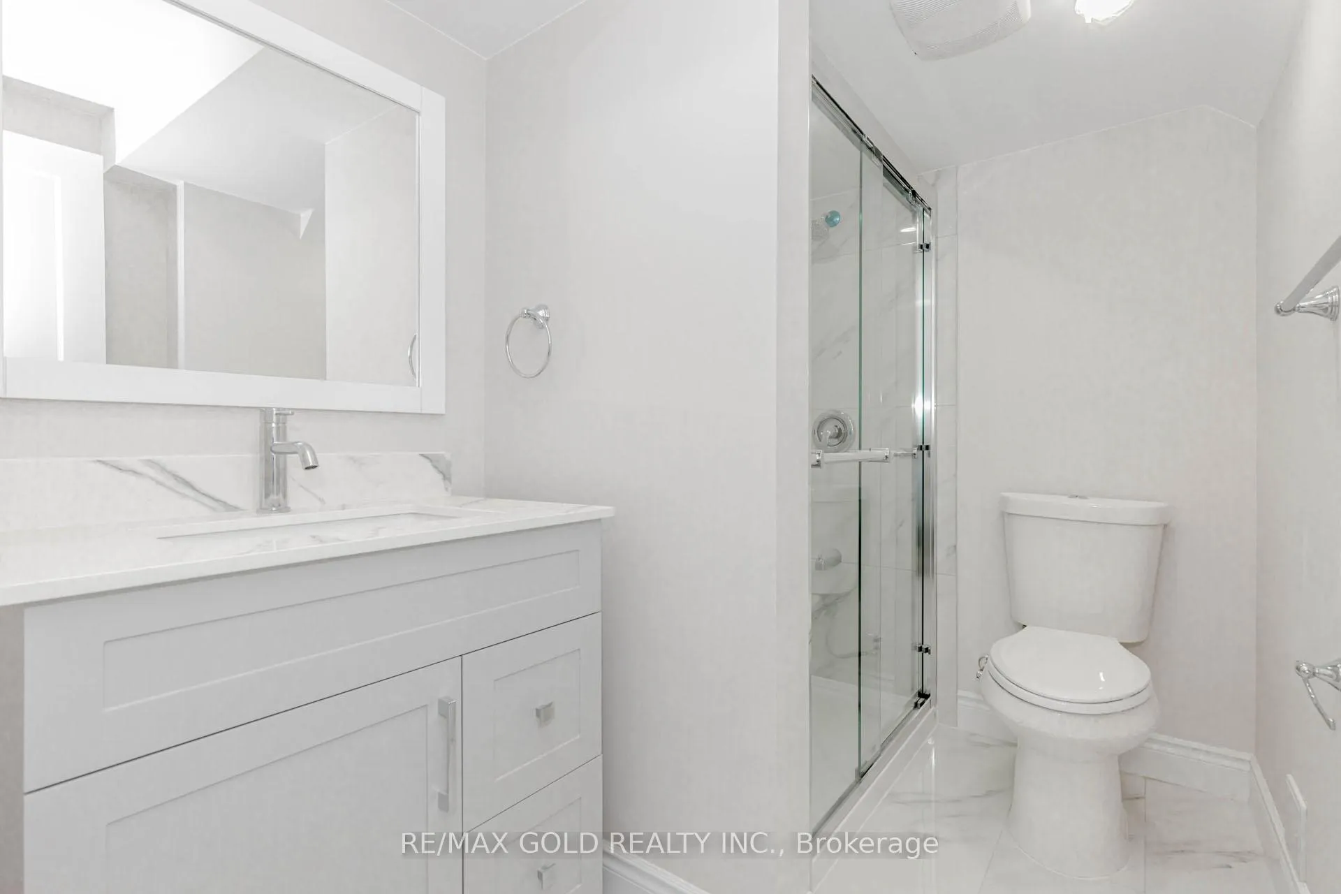 Photo 41 of 16 Polygon Court, Brampton, Heart Lake West — HOMEH