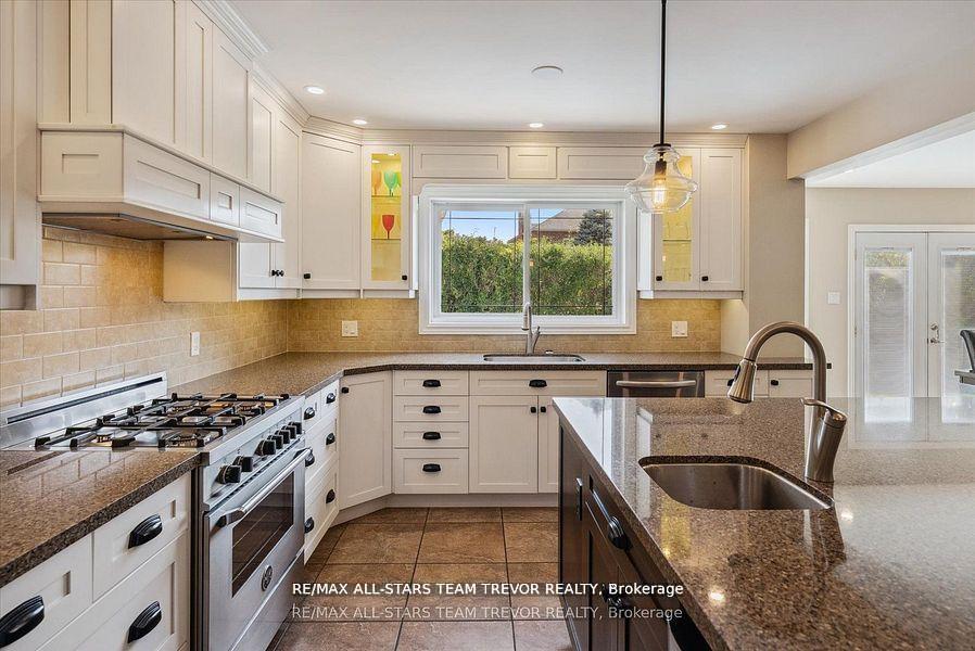 Photo 10 of 23 Litner Crescent, Georgina, Keswick North — HOMEH
