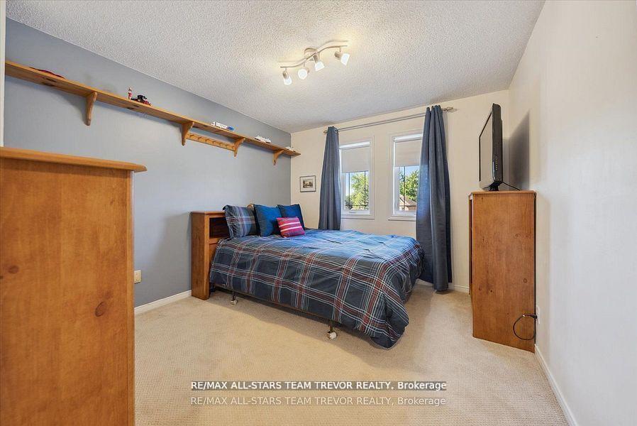Photo 24 of 23 Litner Crescent, Georgina, Keswick North — HOMEH