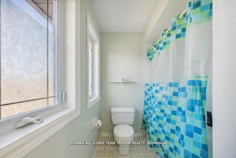 Photo 29 of 23 Litner Crescent, Georgina, Keswick North — HOMEH