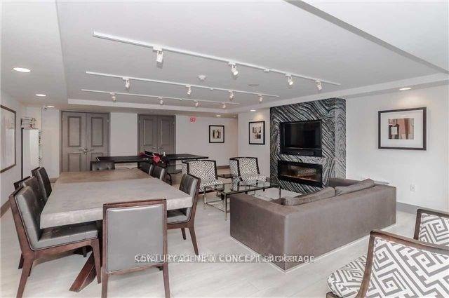 Photo 4 of Unit 711, 400 Adelaide Street E, Toronto, Moss Park — HOMEH