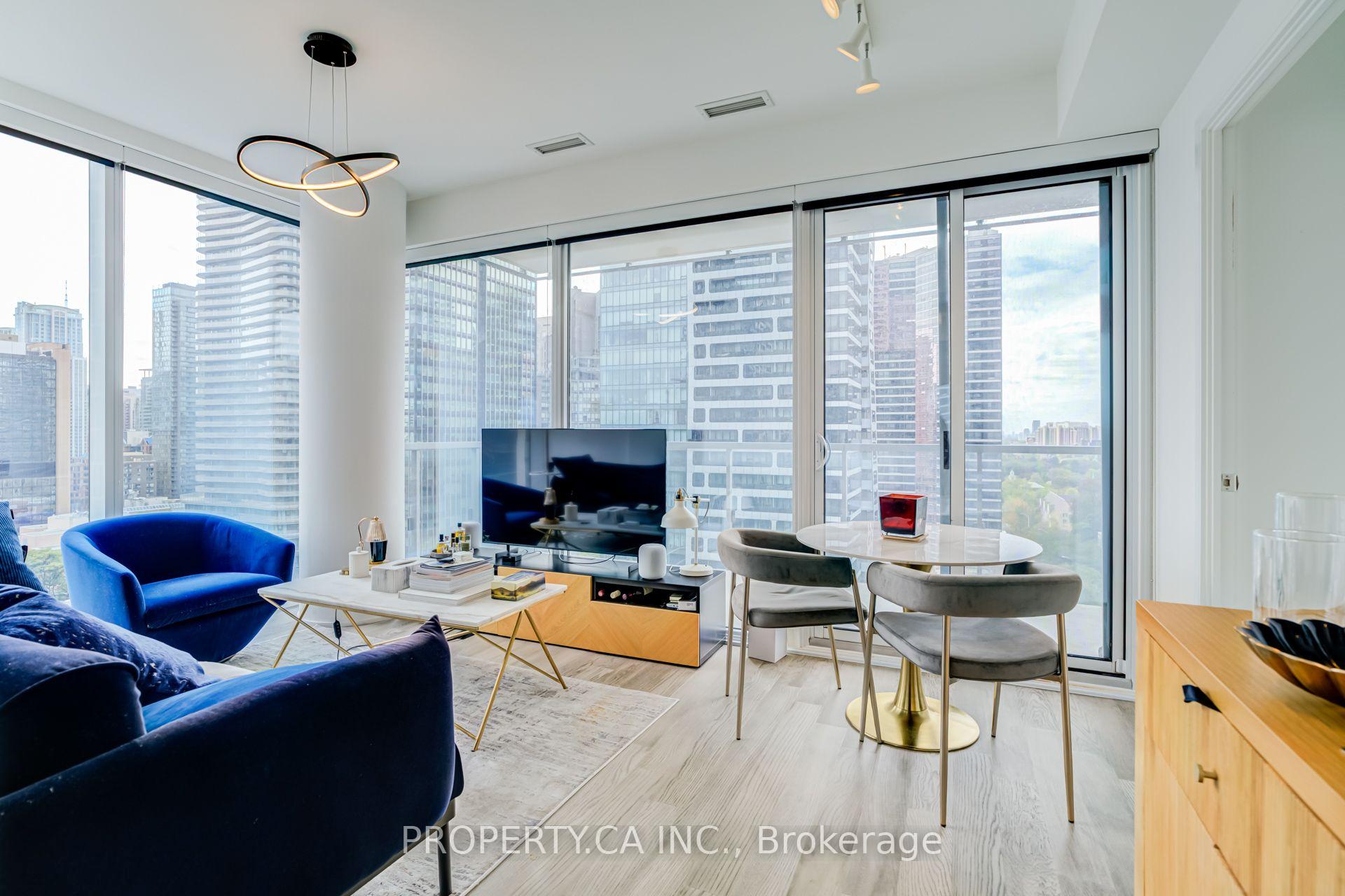 Photo 4 of Unit 1709, 3 Gloucester Street, Toronto, Church-Yonge Corridor — HOMEH
