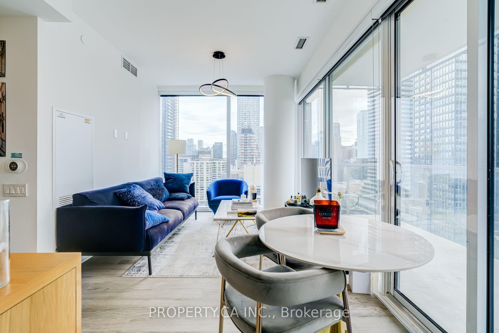 Photo 5 of Unit 1709, 3 Gloucester Street, Toronto, Church-Yonge Corridor — HOMEH