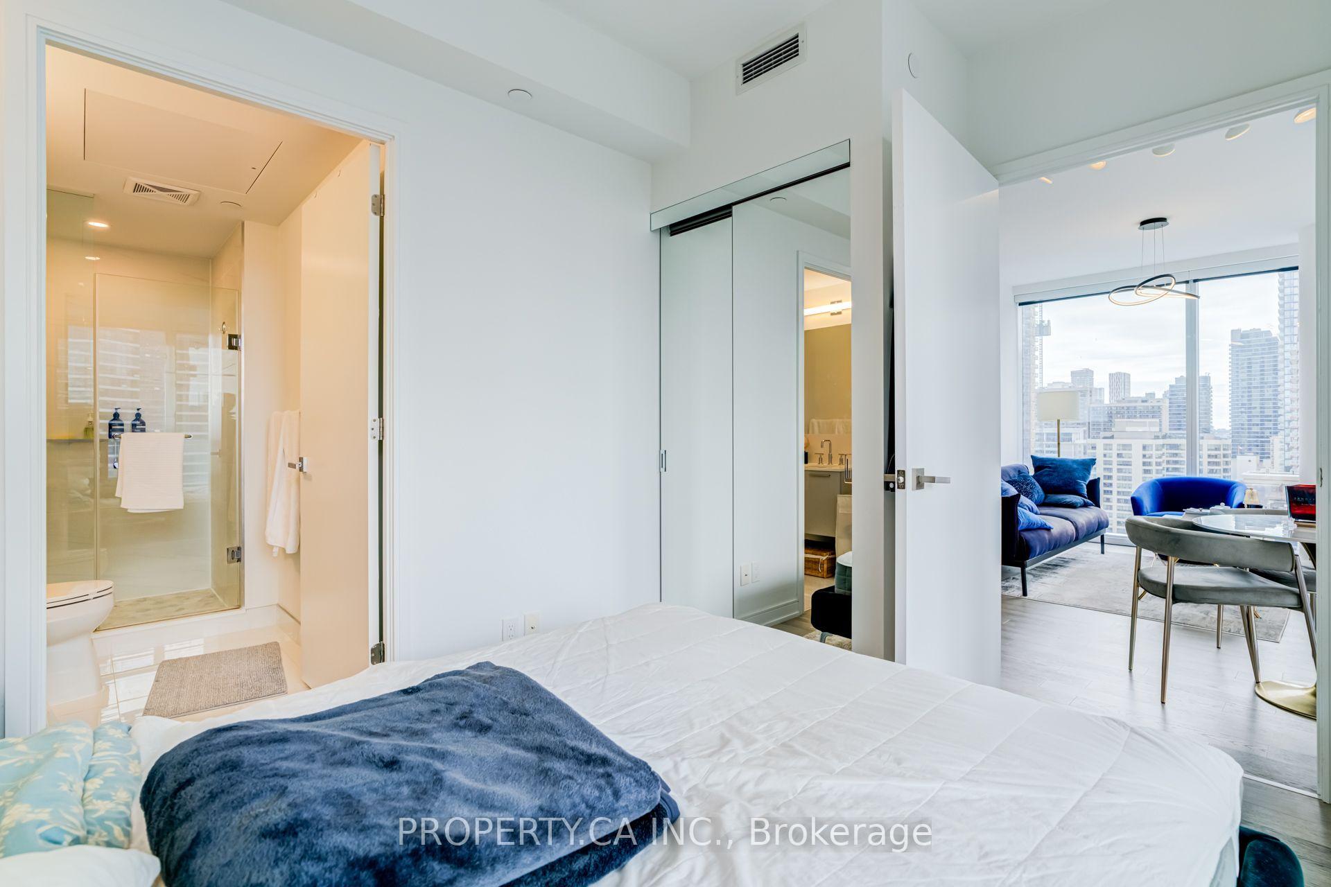 Photo 11 of Unit 1709, 3 Gloucester Street, Toronto, Church-Yonge Corridor — HOMEH