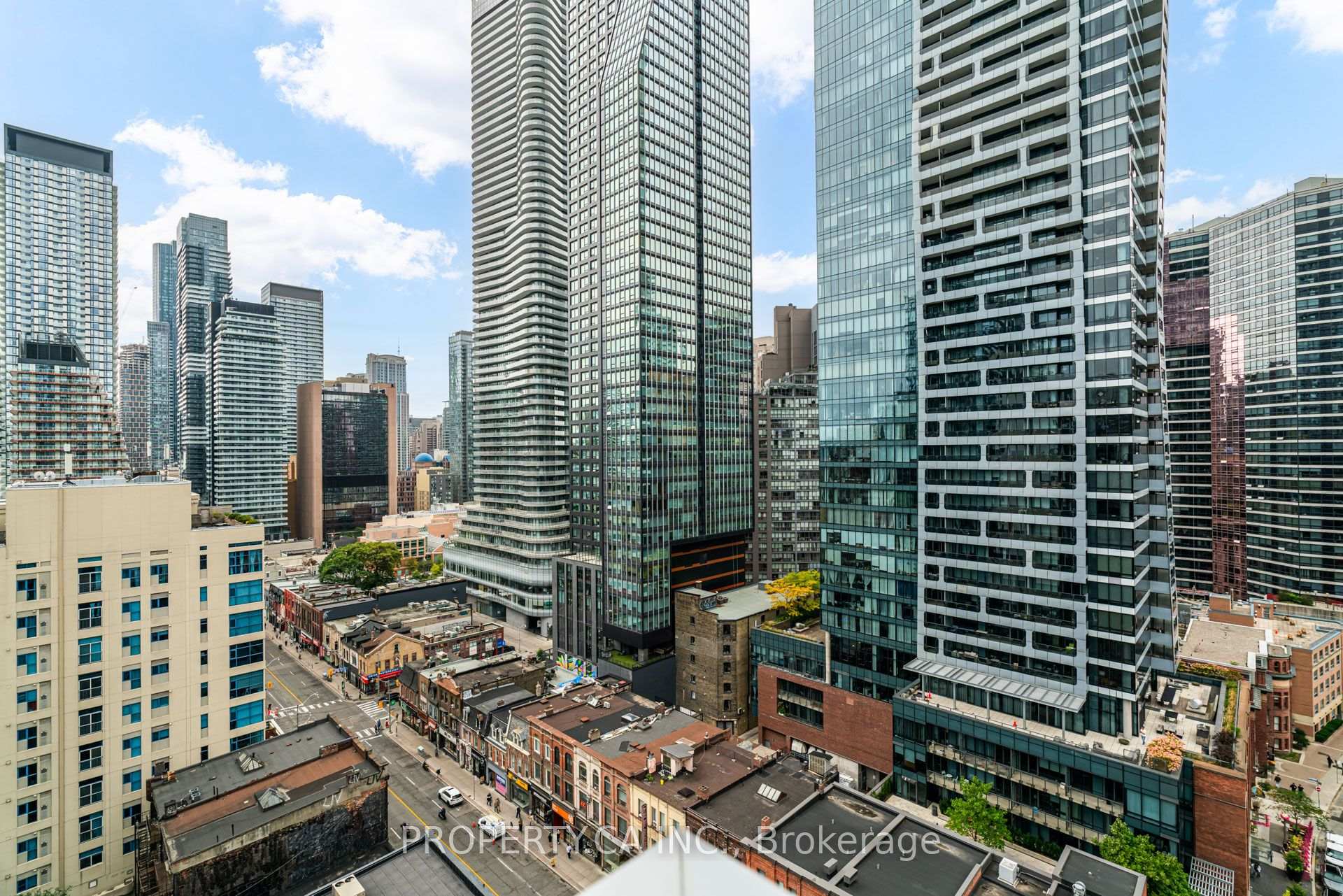 Photo 32 of Unit 1709, 3 Gloucester Street, Toronto, Church-Yonge Corridor — HOMEH