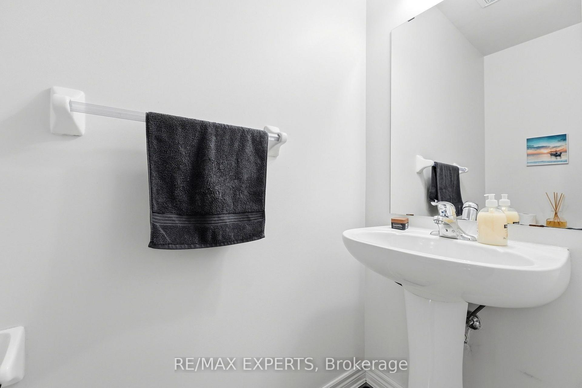 Photo 14 of 5 Parrotta Drive, North York, Humberlea-Pelmo Park — HOMEH