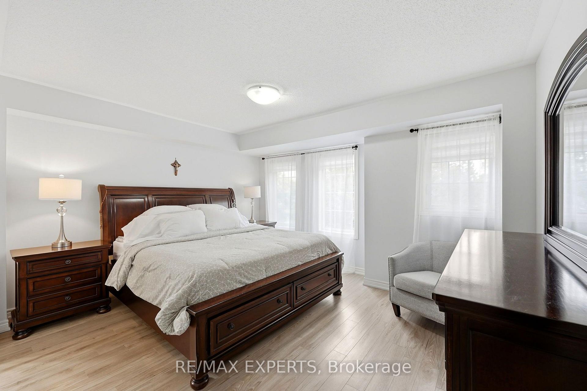 Photo 15 of 5 Parrotta Drive, North York, Humberlea-Pelmo Park — HOMEH