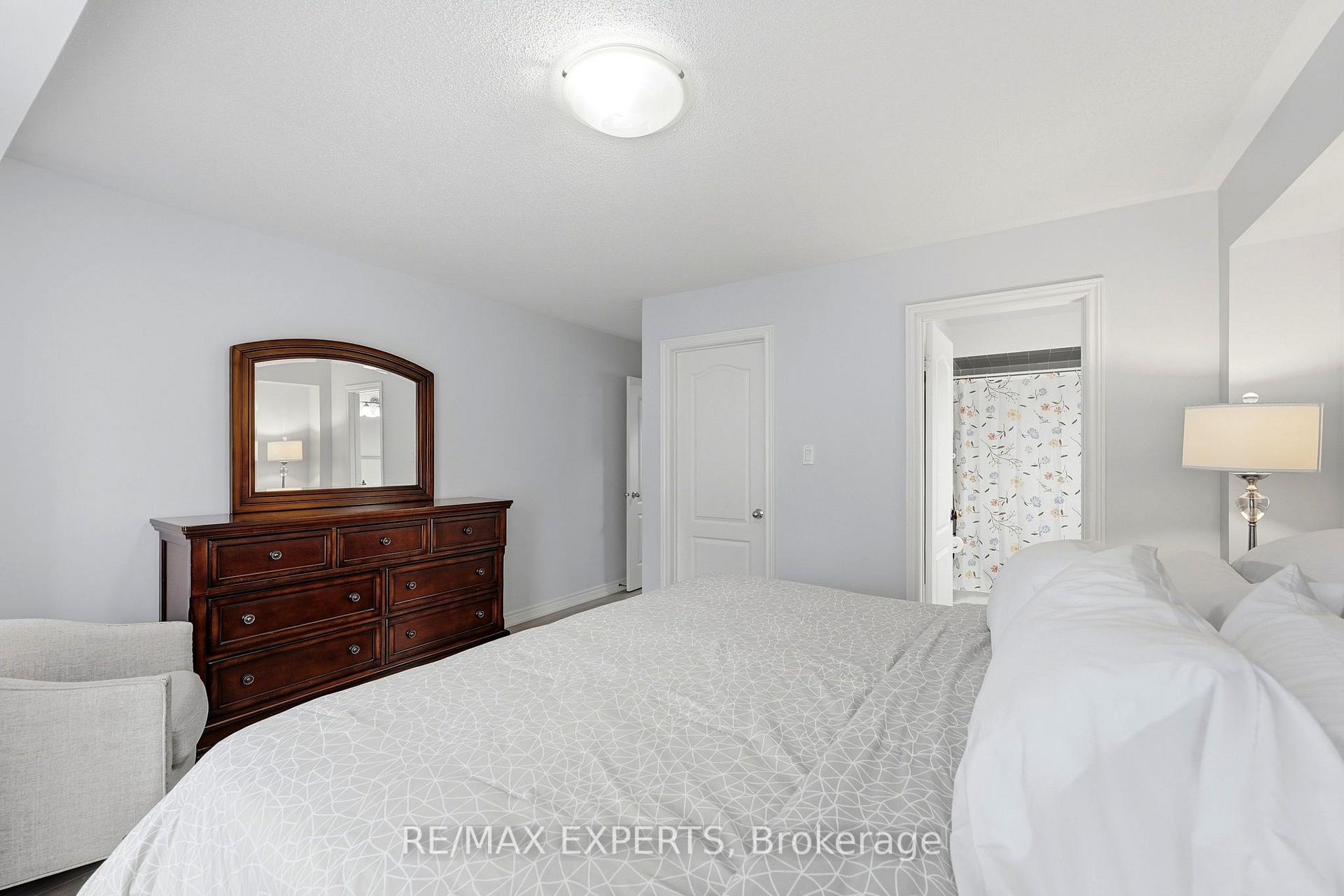 Photo 16 of 5 Parrotta Drive, North York, Humberlea-Pelmo Park — HOMEH
