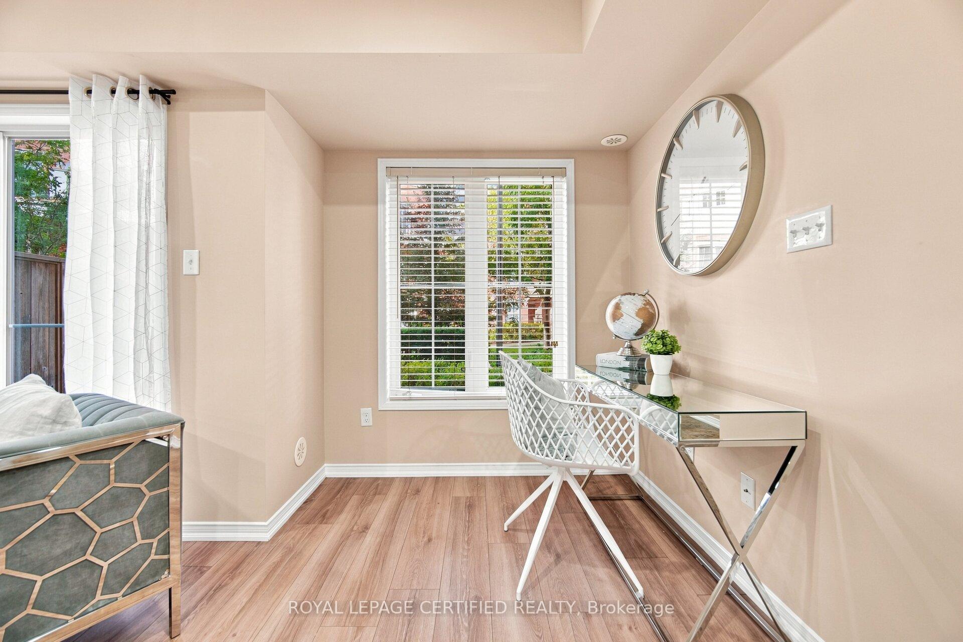 Photo 9 of Unit 25, 2551 Sixth Line, Oakville, River Oaks — HOMEH