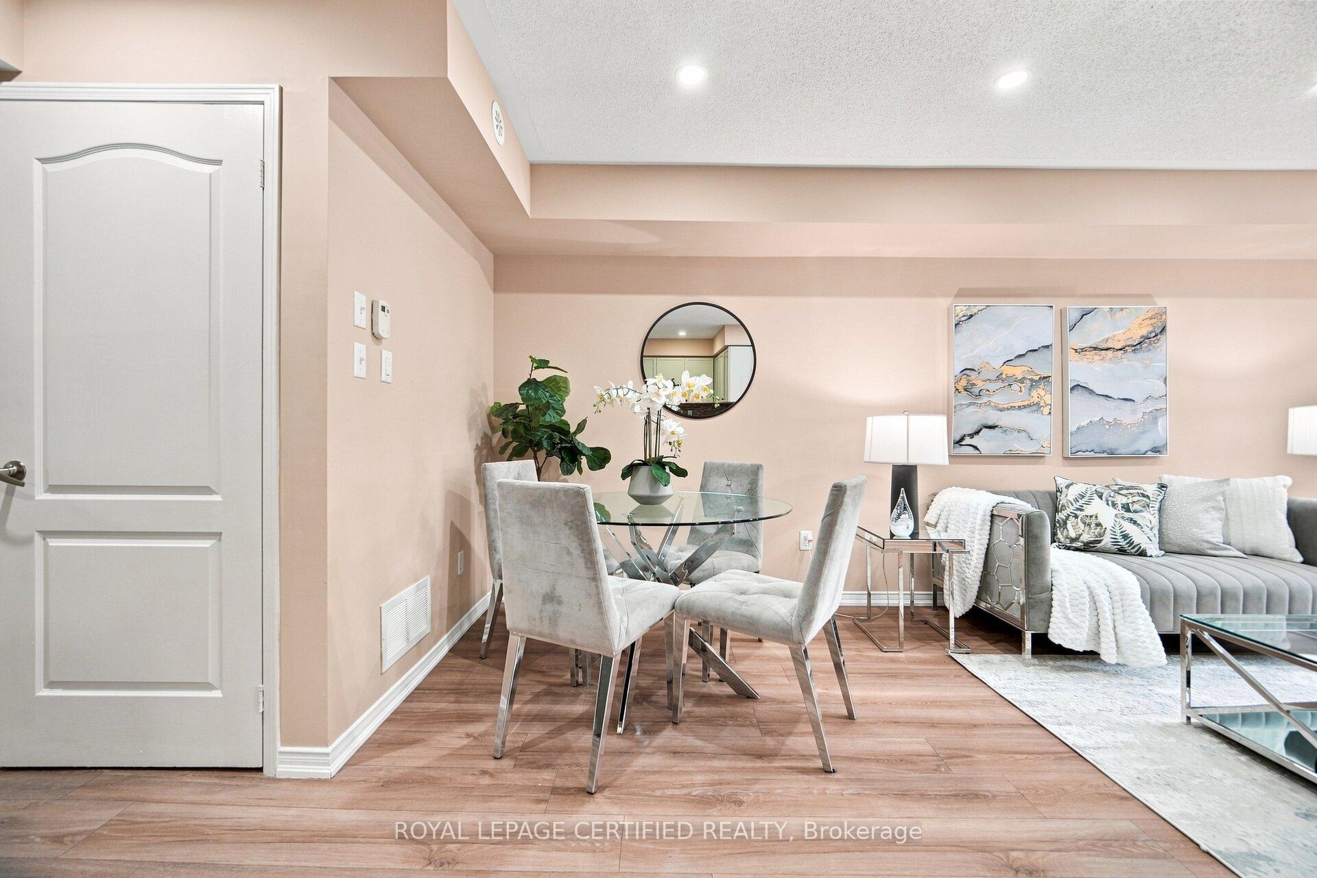 Photo 12 of Unit 25, 2551 Sixth Line, Oakville, River Oaks — HOMEH