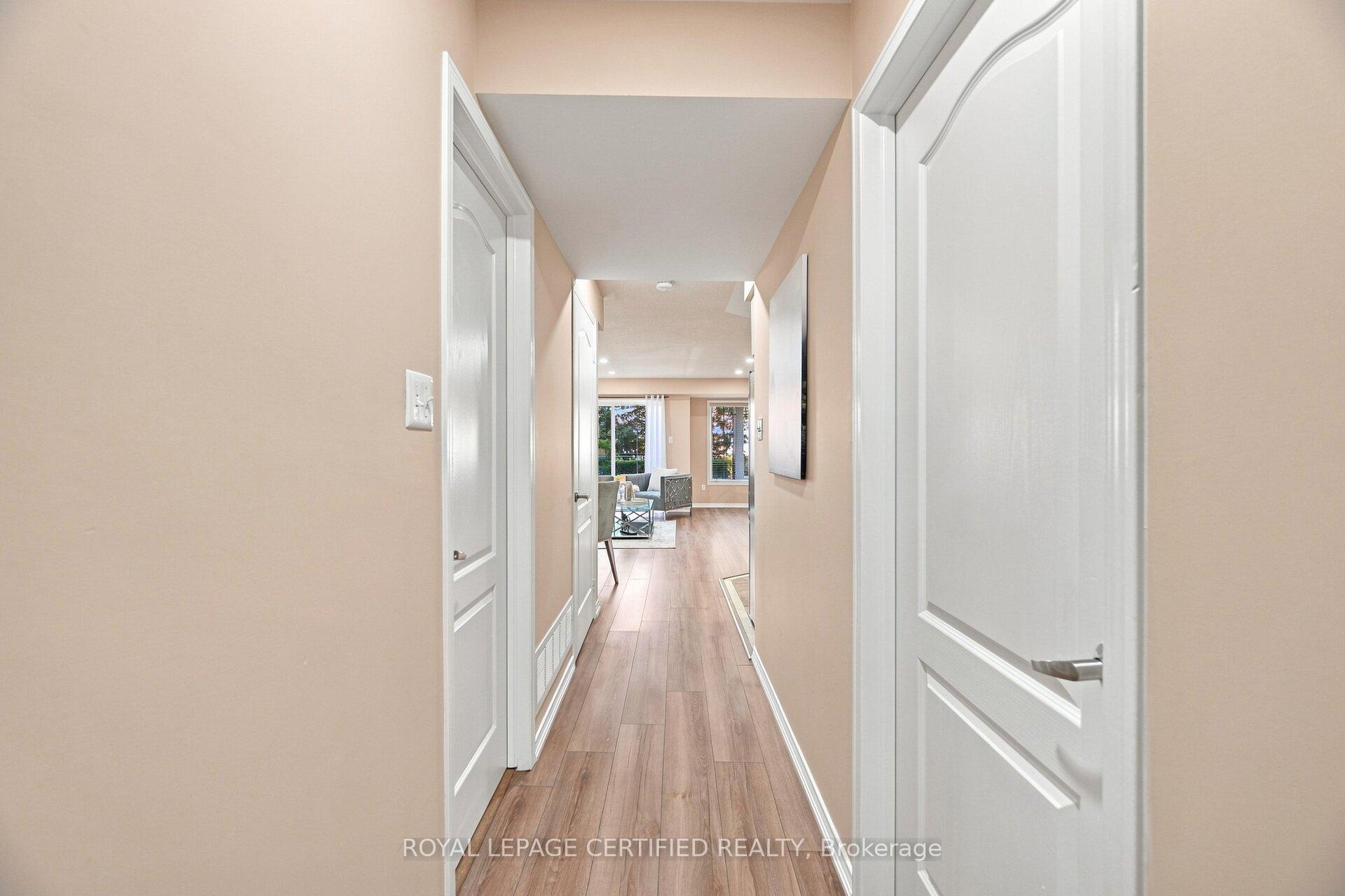 Photo 19 of Unit 25, 2551 Sixth Line, Oakville, River Oaks — HOMEH