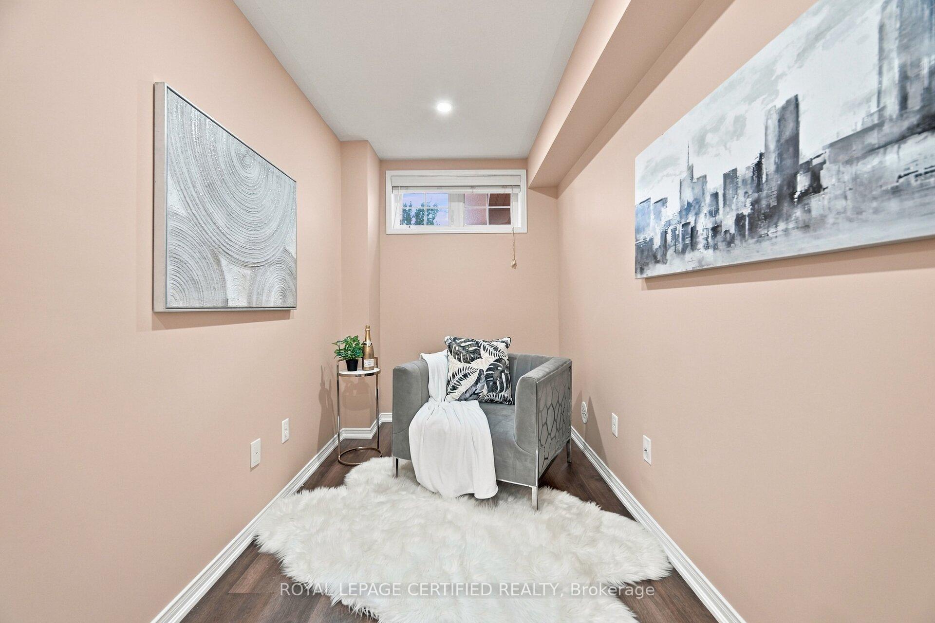 Photo 22 of Unit 25, 2551 Sixth Line, Oakville, River Oaks — HOMEH