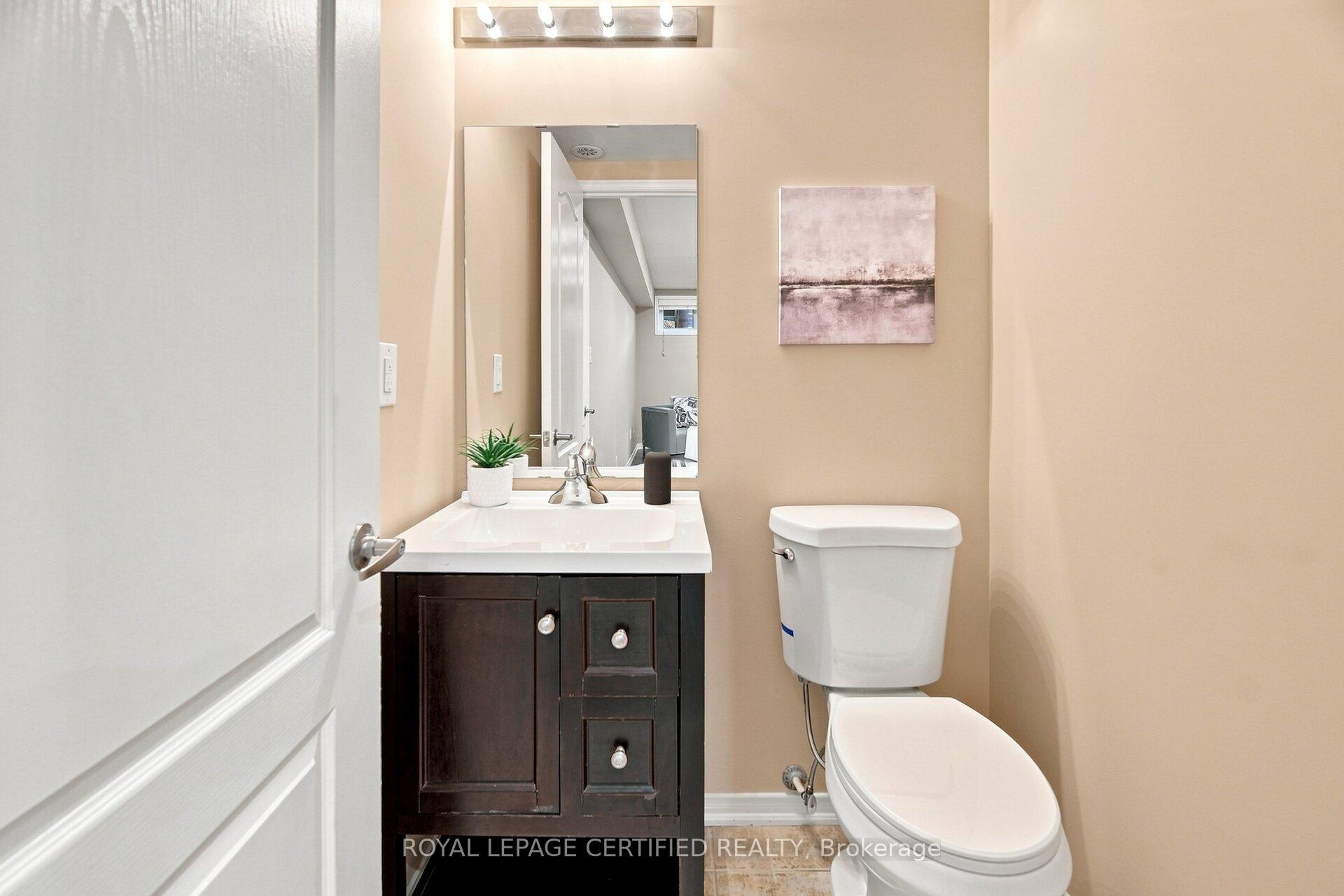 Photo 24 of Unit 25, 2551 Sixth Line, Oakville, River Oaks — HOMEH
