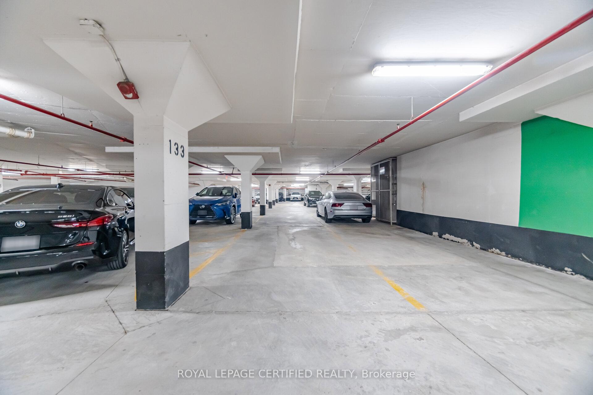 Photo 29 of Unit 25, 2551 Sixth Line, Oakville, River Oaks — HOMEH