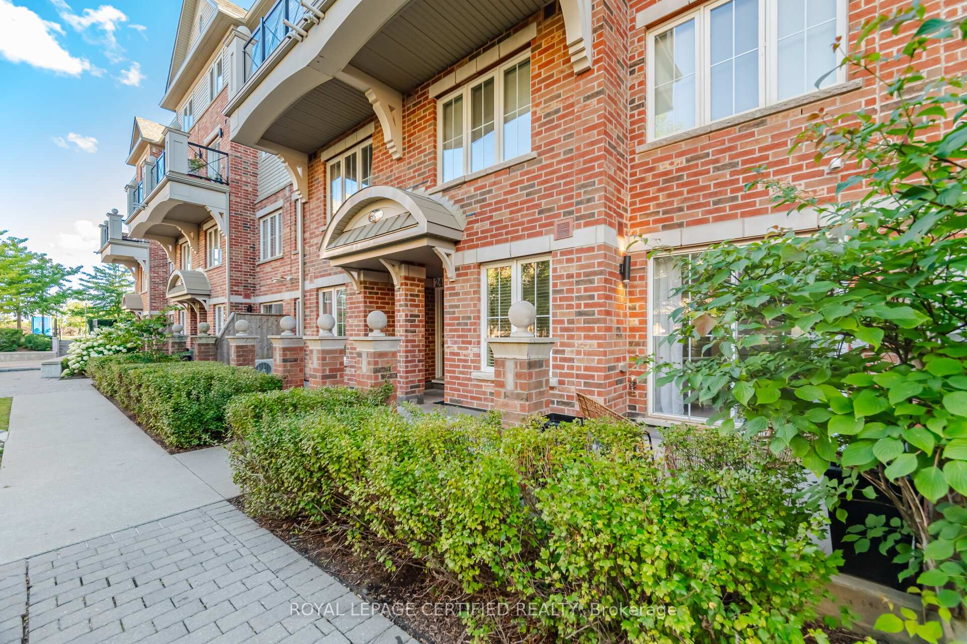 Photo 32 of Unit 25, 2551 Sixth Line, Oakville, River Oaks — HOMEH