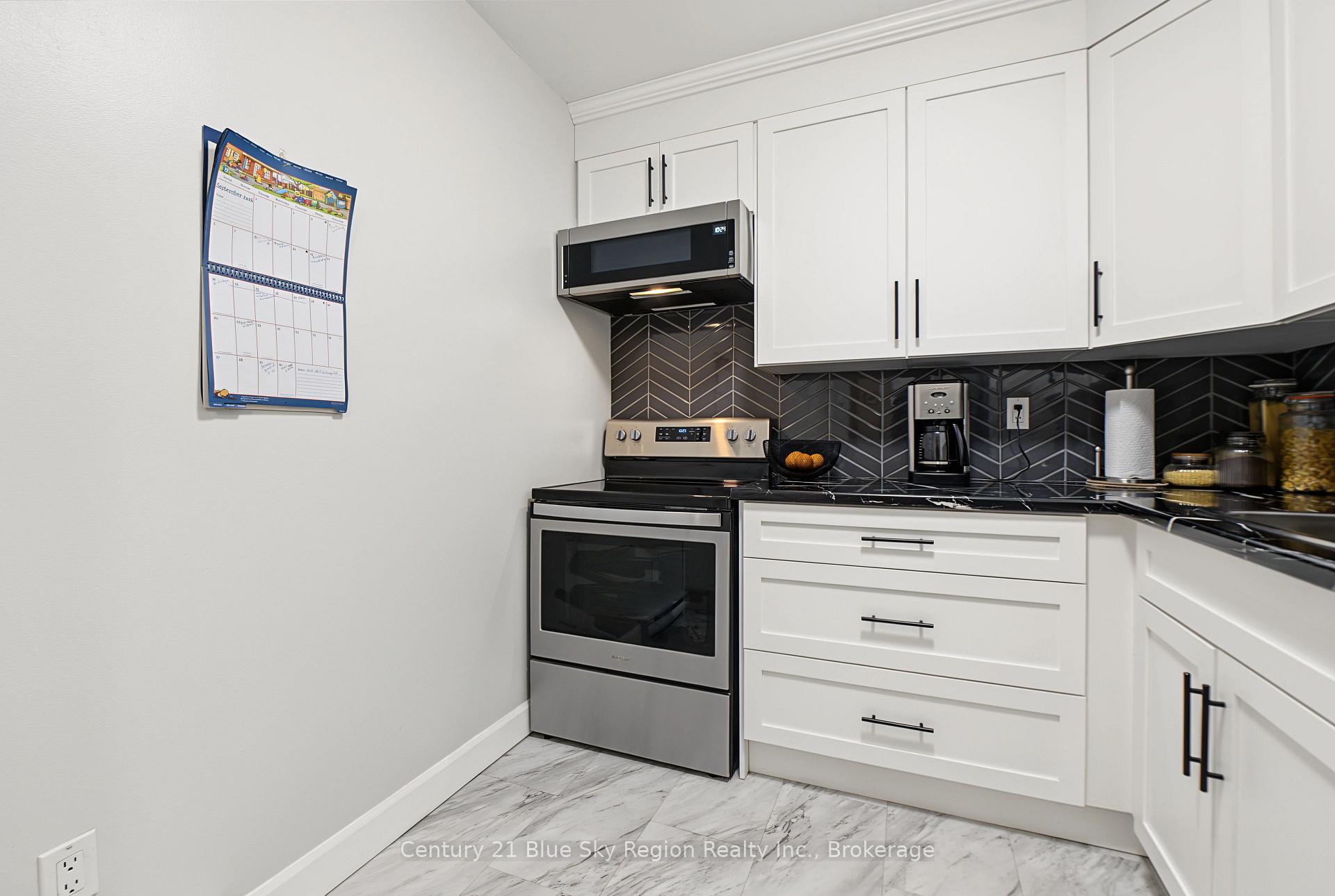 Photo 17 of Unit 401, 122 Giroux Street, North Bay, Widdifield — HOMEH
