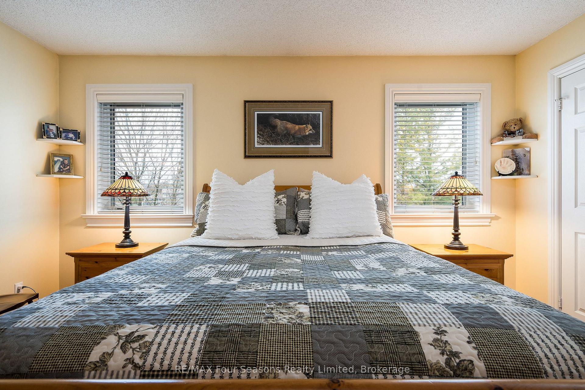 Photo 21 of 16 Carmichael Crescent, Collingwood — HOMEH