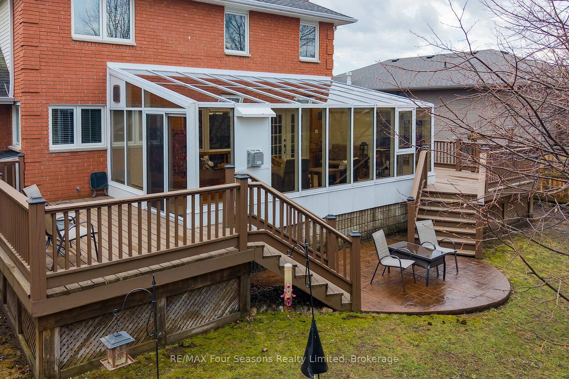 Photo 33 of 16 Carmichael Crescent, Collingwood — HOMEH