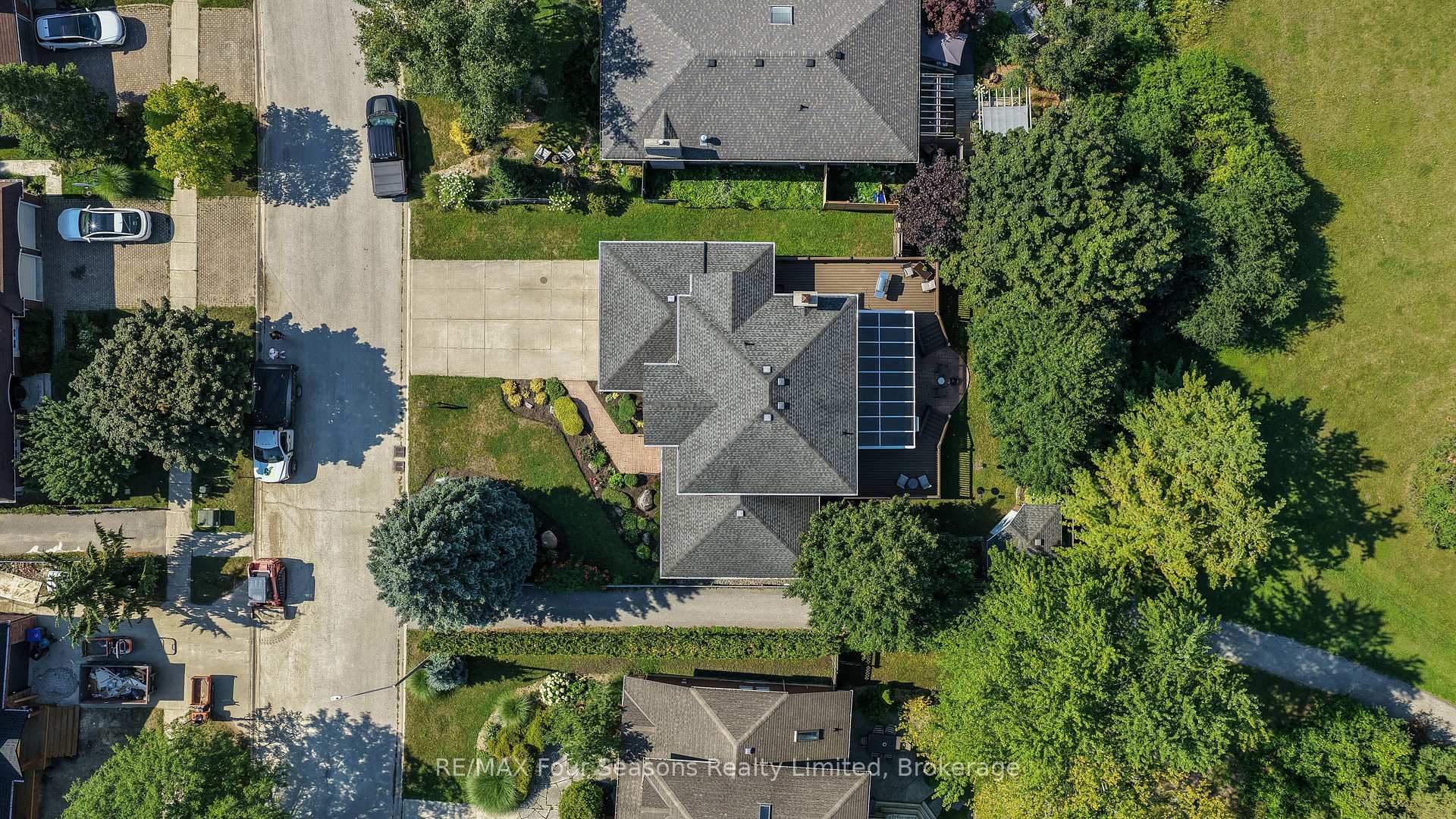 Photo 41 of 16 Carmichael Crescent, Collingwood — HOMEH