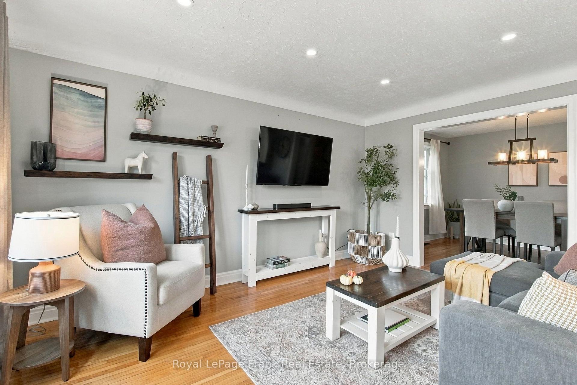 Photo 12 of 379 Arthur Street, Oshawa, Central — HOMEH