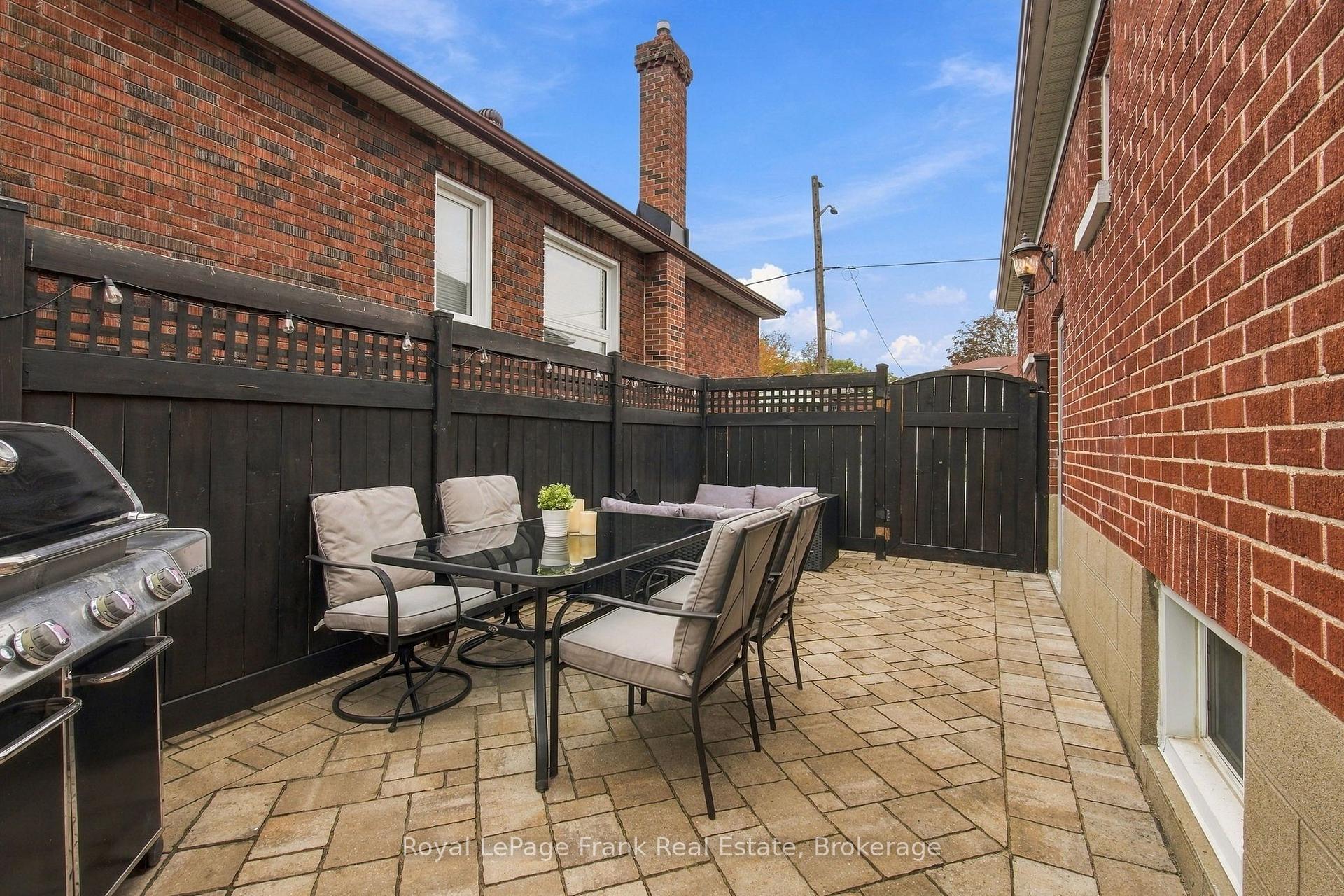 Photo 31 of 379 Arthur Street, Oshawa, Central — HOMEH