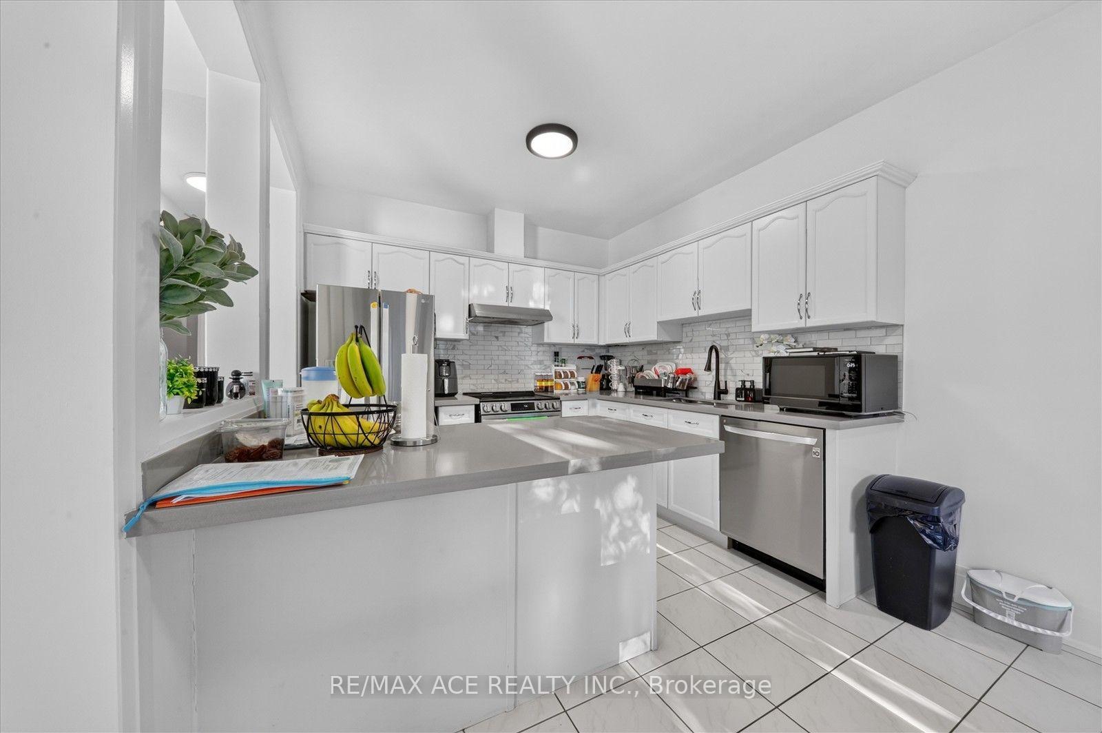 Photo 16 of 1446 Sandhurst Crescent, Pickering, Highbush — HOMEH