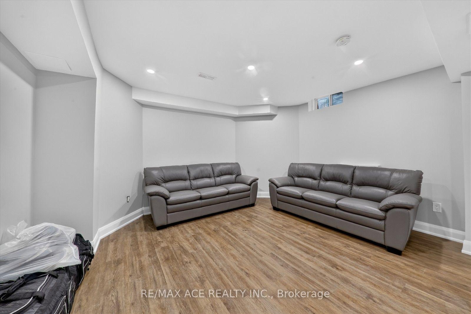 Photo 34 of 1446 Sandhurst Crescent, Pickering, Highbush — HOMEH