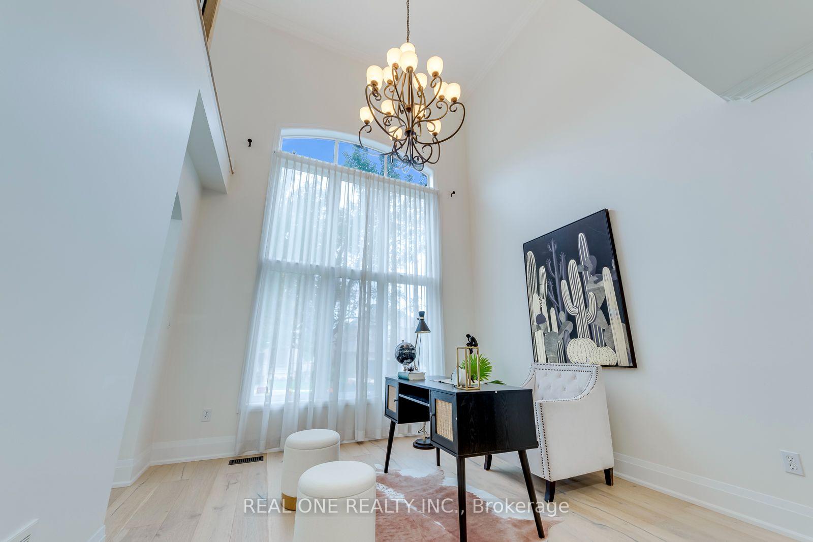 Photo 5 of 2456 Bon Echo Drive, Oakville, Joshua Creek — HOMEH