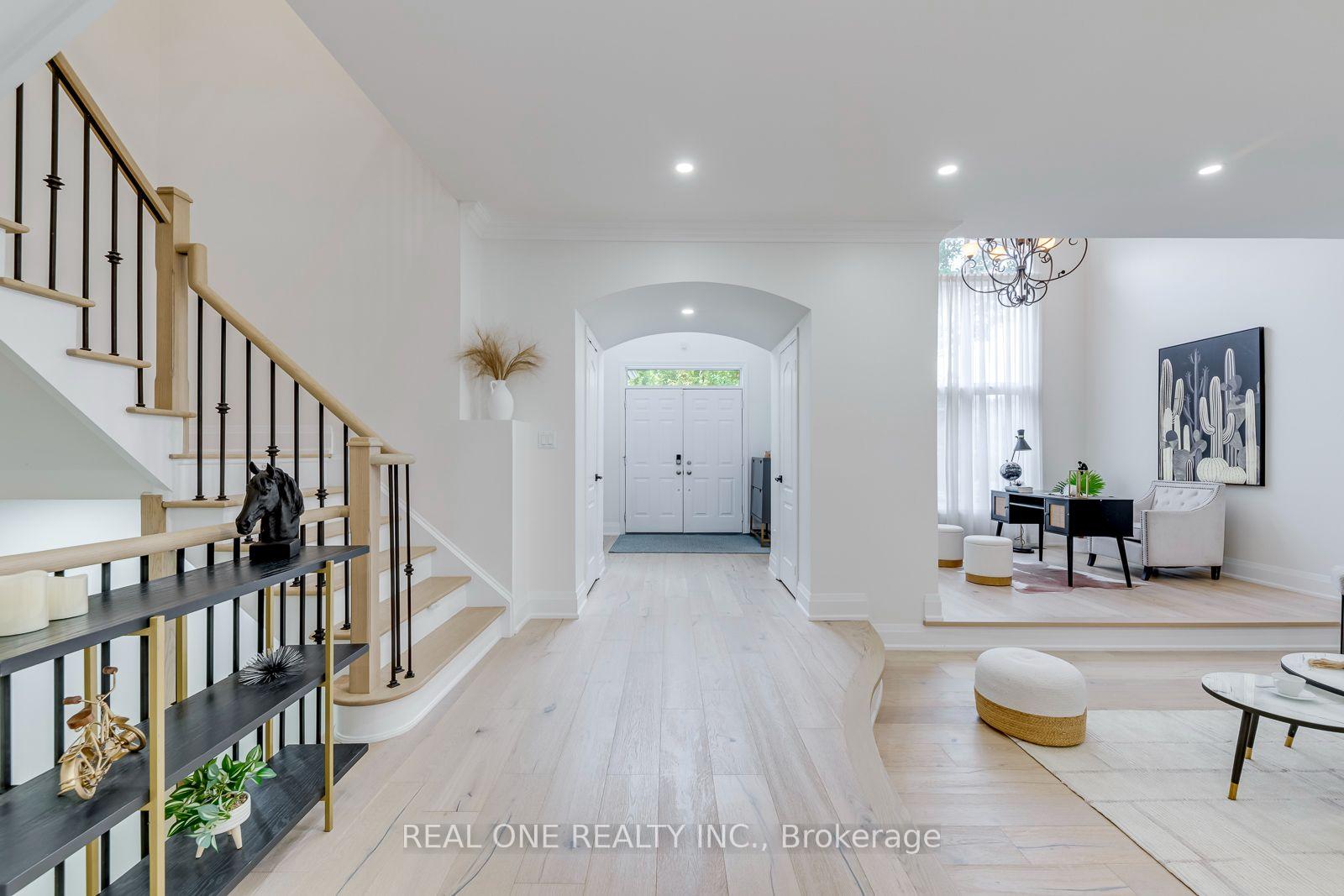 Photo 9 of 2456 Bon Echo Drive, Oakville, Joshua Creek — HOMEH