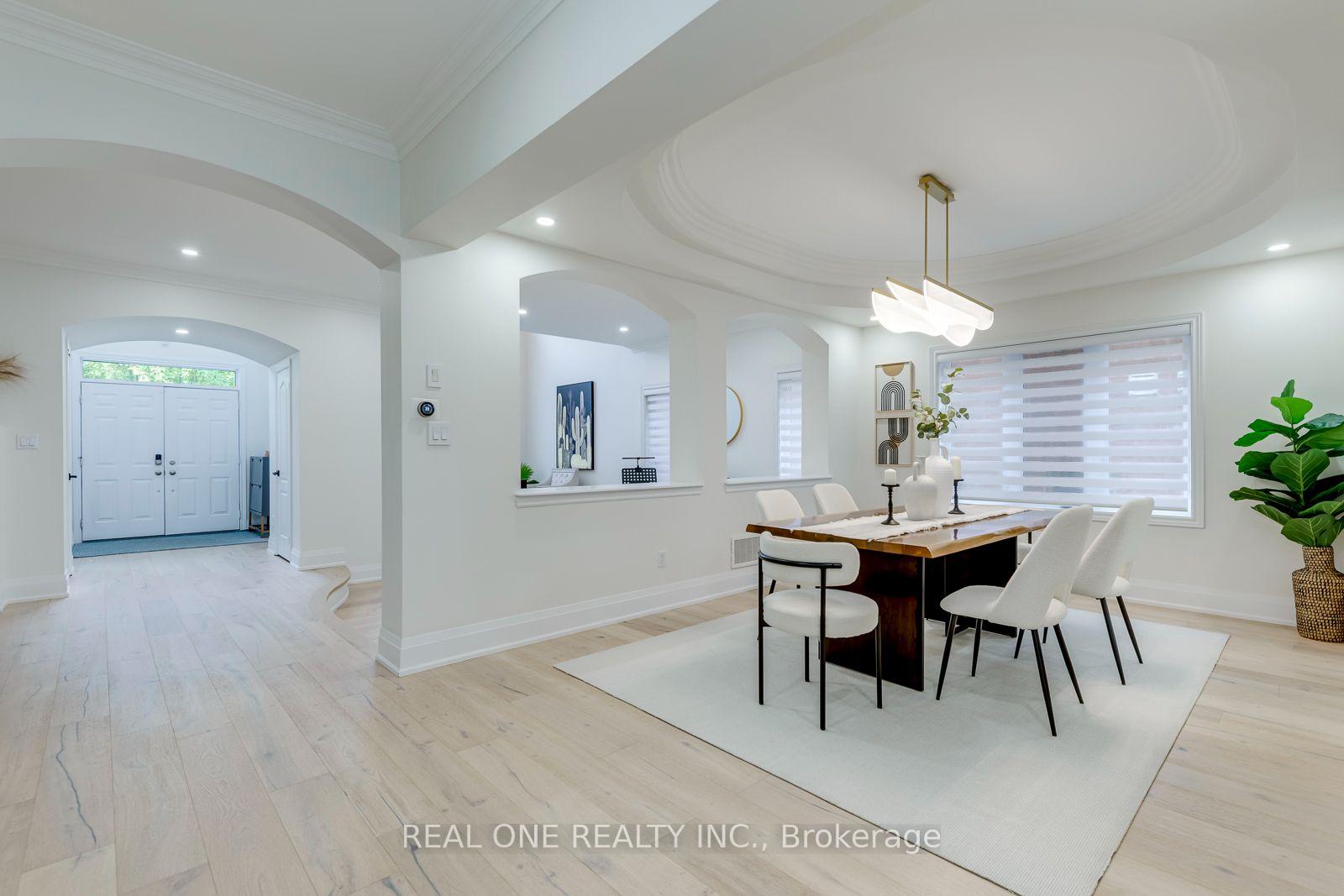Photo 10 of 2456 Bon Echo Drive, Oakville, Joshua Creek — HOMEH