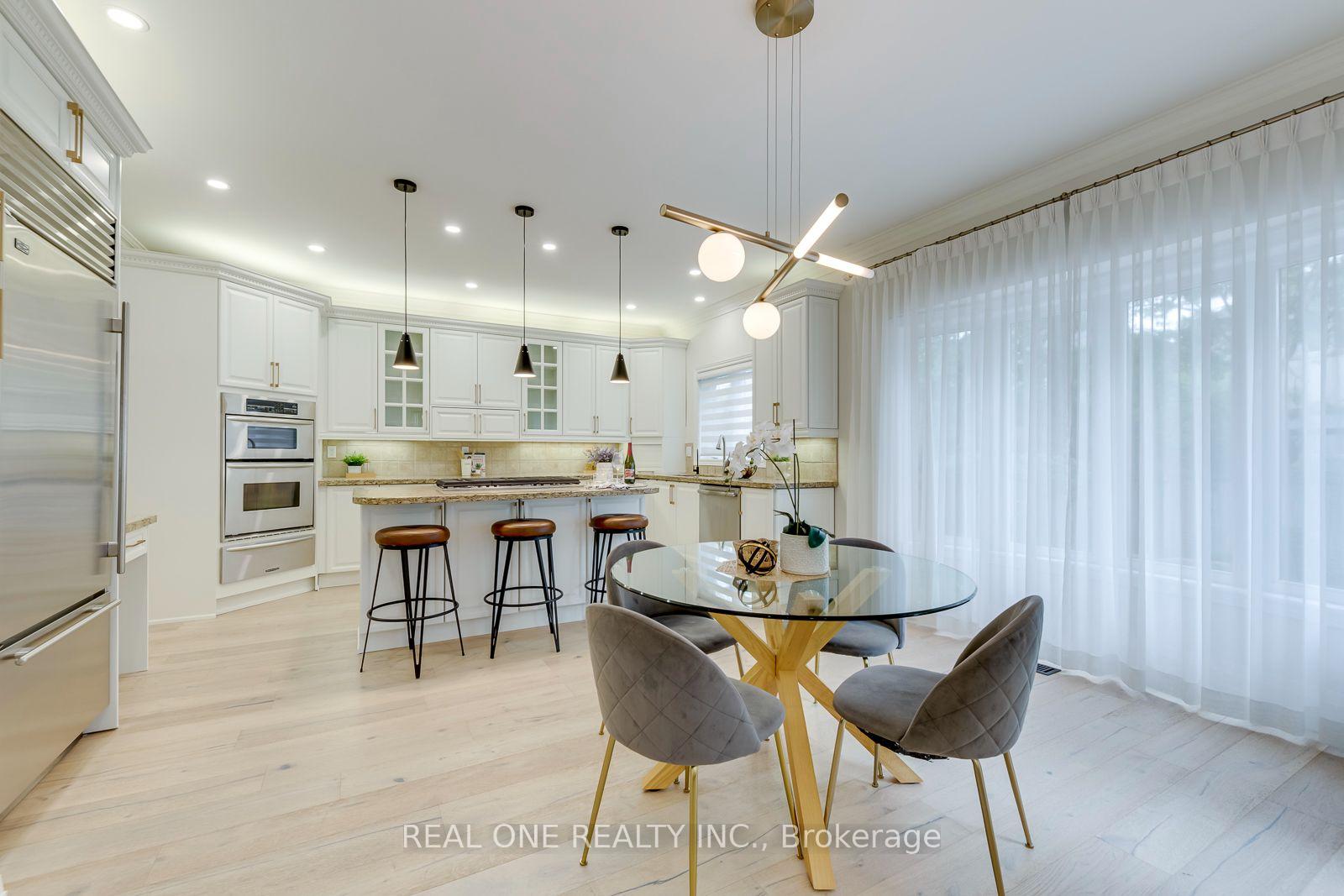 Photo 16 of 2456 Bon Echo Drive, Oakville, Joshua Creek — HOMEH