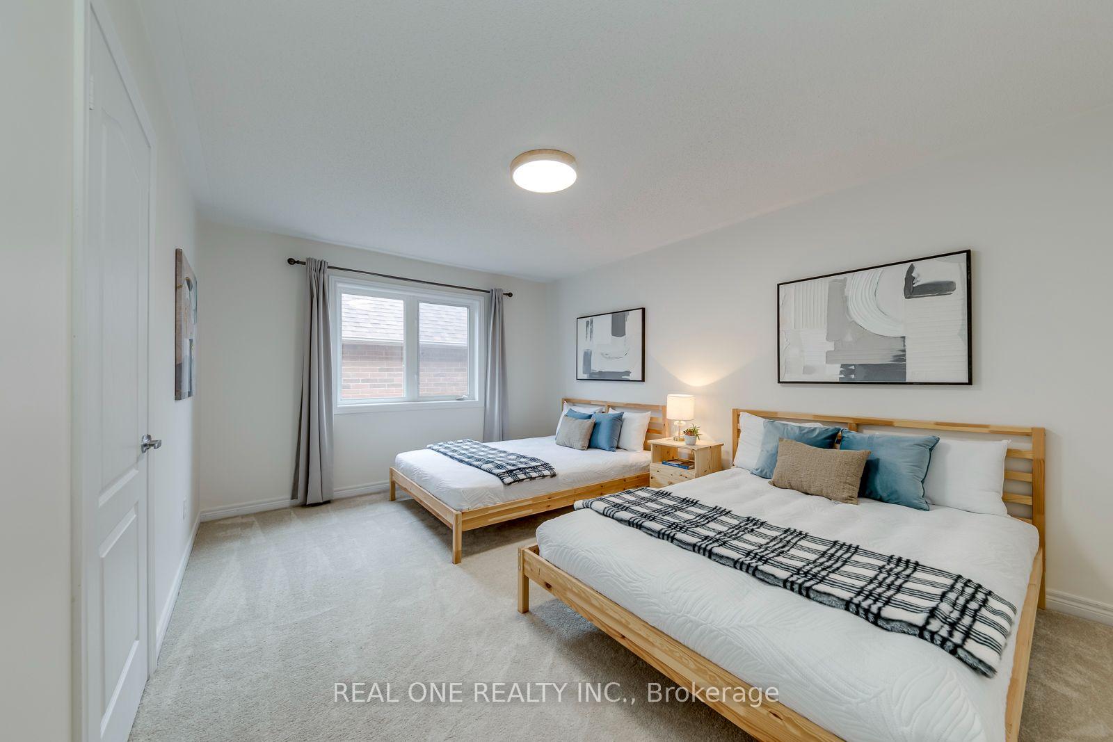 Photo 38 of 2456 Bon Echo Drive, Oakville, Joshua Creek — HOMEH
