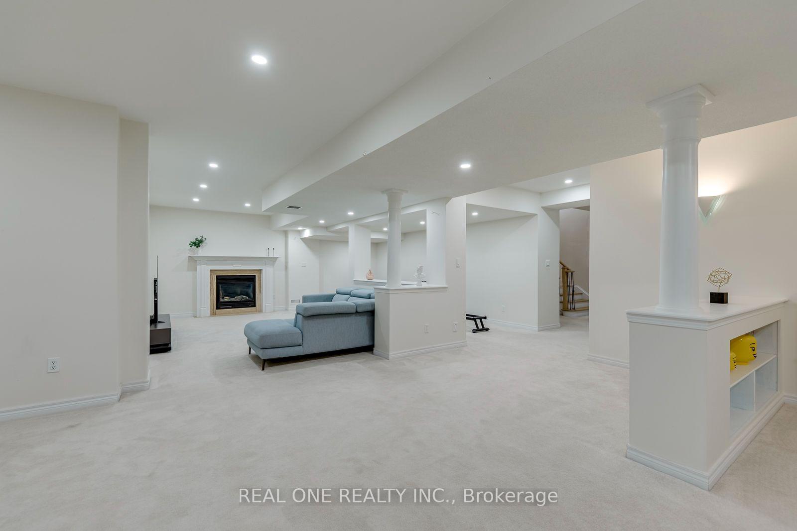 Photo 42 of 2456 Bon Echo Drive, Oakville, Joshua Creek — HOMEH