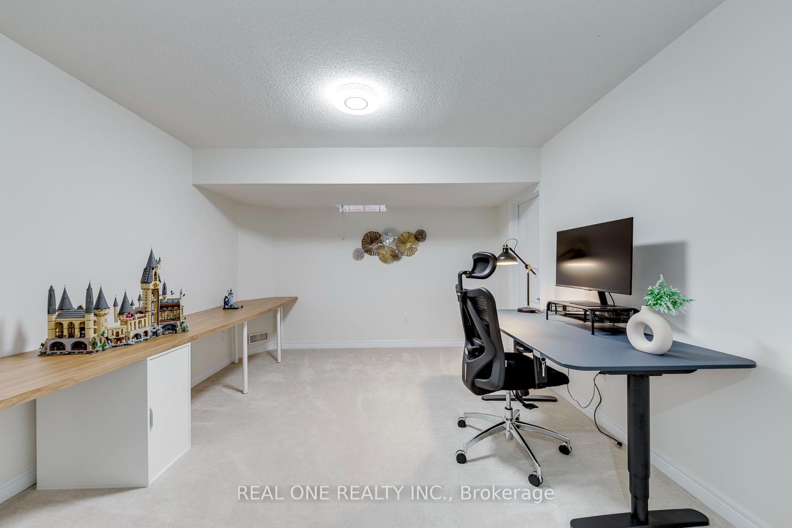 Photo 43 of 2456 Bon Echo Drive, Oakville, Joshua Creek — HOMEH
