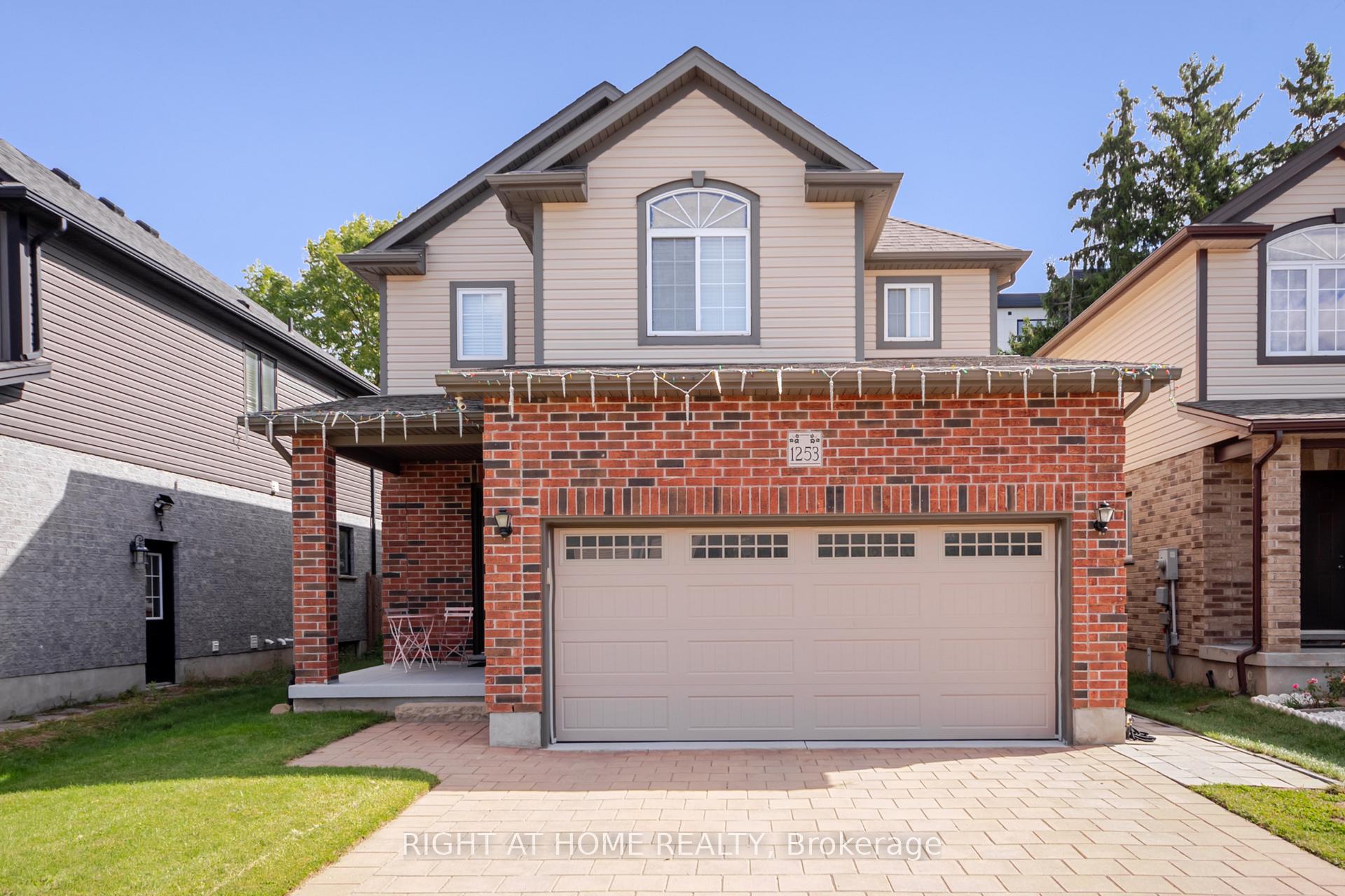 Photo 18 of 1253 Howlett Circle, London, North C — HOMEH