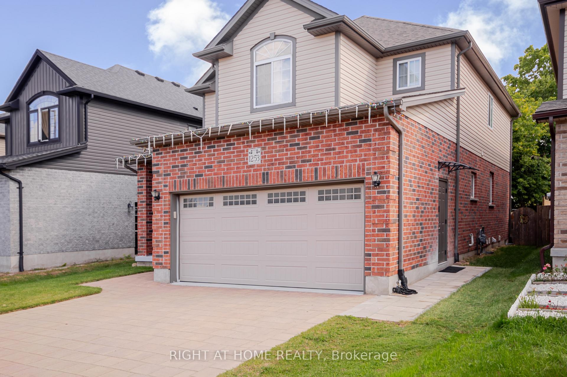 Photo 21 of 1253 Howlett Circle, London, North C — HOMEH
