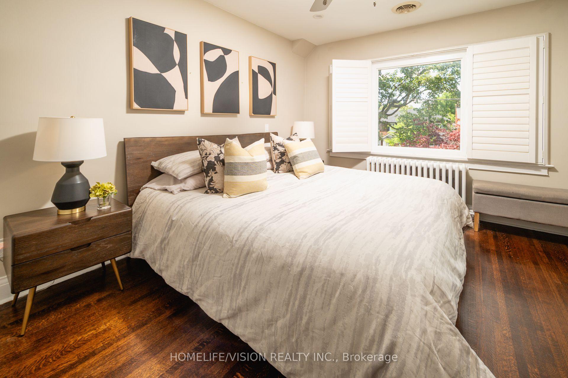 Photo 16 of 45 Mcrae Drive, Toronto, Leaside — HOMEH