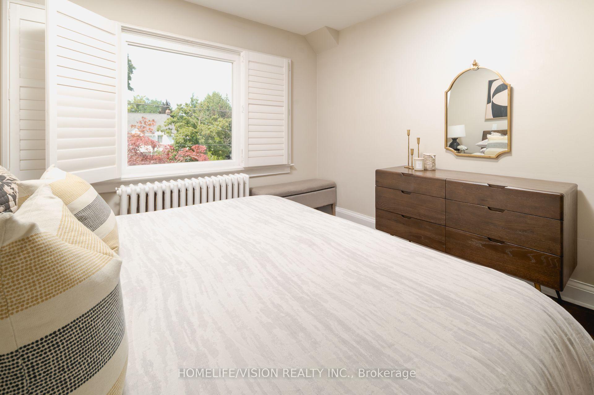 Photo 17 of 45 Mcrae Drive, Toronto, Leaside — HOMEH