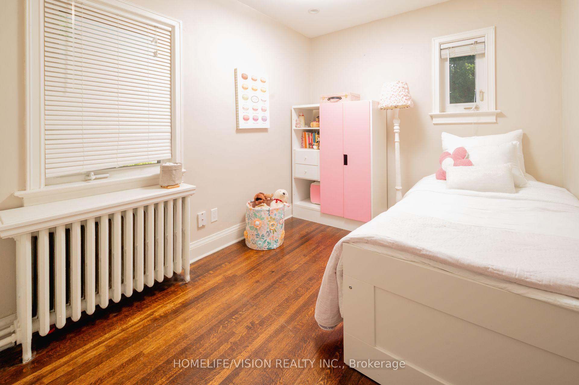 Photo 20 of 45 Mcrae Drive, Toronto, Leaside — HOMEH