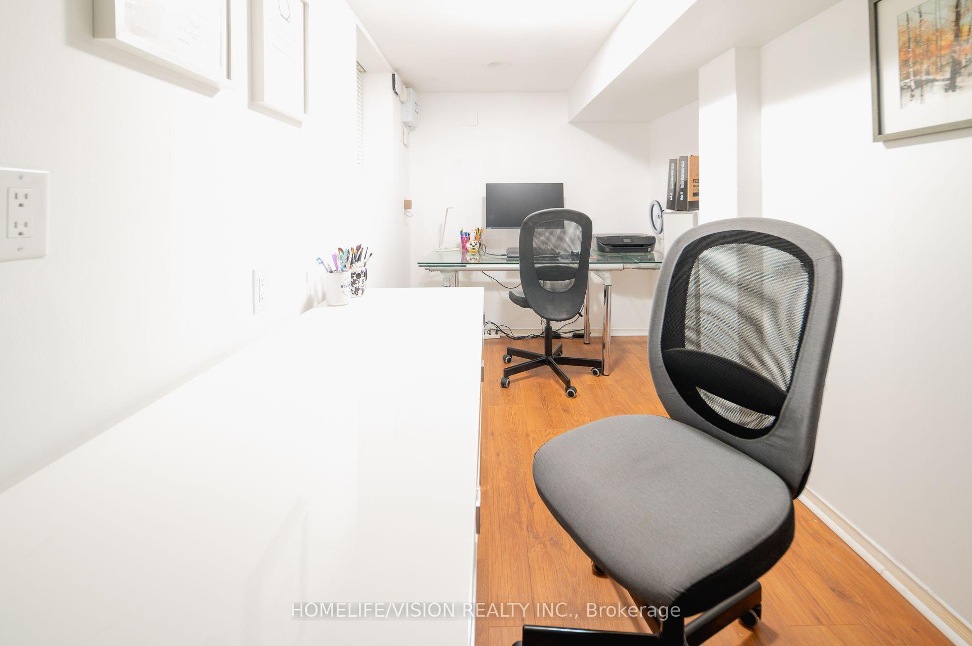 Photo 25 of 45 Mcrae Drive, Toronto, Leaside — HOMEH