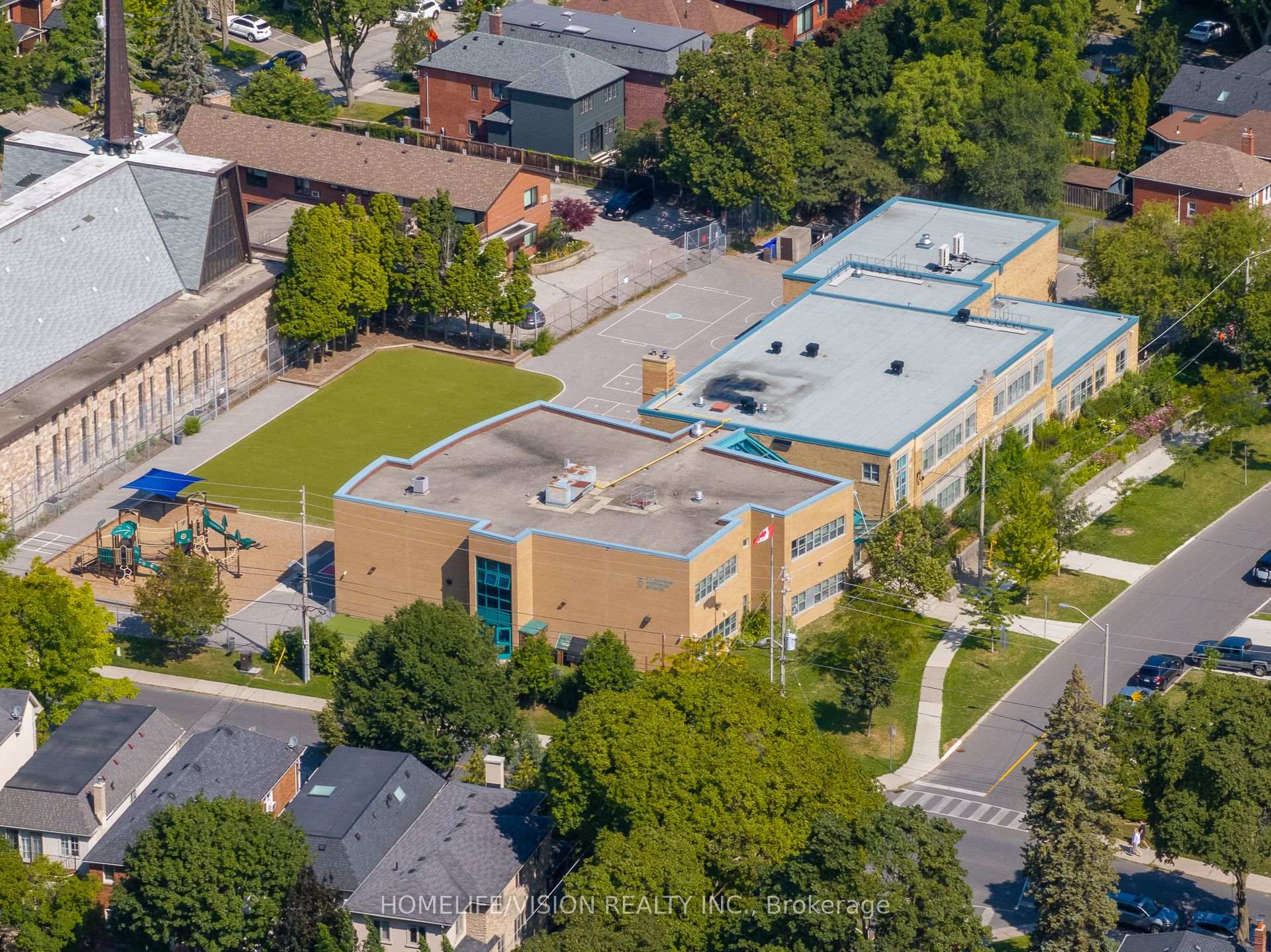 Photo 40 of 45 Mcrae Drive, Toronto, Leaside — HOMEH