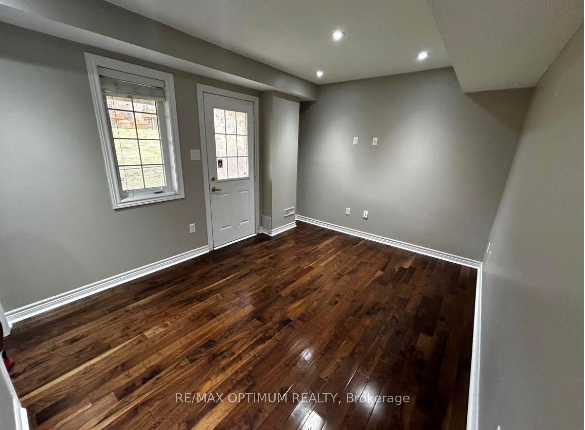 Photo 2 of 30 Arizona Drive, Brampton, Bram West — HOMEH