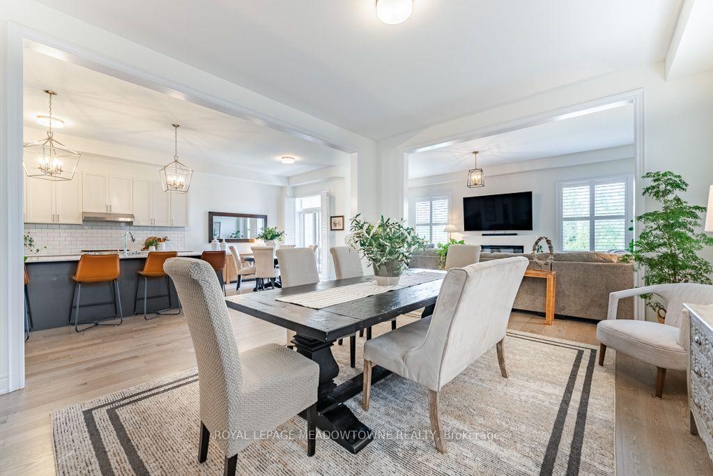 Photo 13 of 461 Parent Place, Milton, Ford — HOMEH