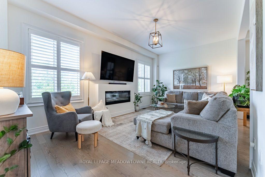 Photo 15 of 461 Parent Place, Milton, Ford — HOMEH
