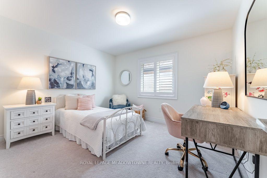 Photo 26 of 461 Parent Place, Milton, Ford — HOMEH