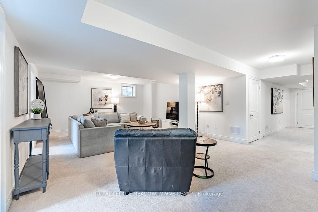 Photo 33 of 461 Parent Place, Milton, Ford — HOMEH